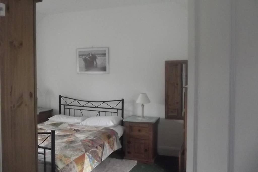 Quarvue Farmhouse, Unique House With Views Of Mournes And Cooleys O Meith Екстериор снимка